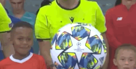 赵鹏：蒋4朱5是国内顶级中卫，但他俩搭配踢亚冠还是太吃力了（赵鹏：蒋4与朱5虽属国内顶级中卫，搭档征战亚冠仍显吃力）