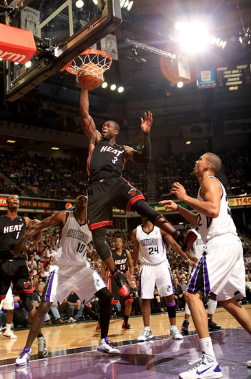 世体：维尼修斯的续约仍停滞，他索要的3000万欧年薪太高了（世体：维尼修斯续约谈判受阻，3000万欧年薪要价被视为过高）